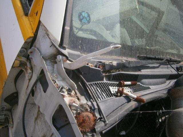 Решетка под лобовое стекло Тойота Хайлюкс Сурф в Кисловодске 29486